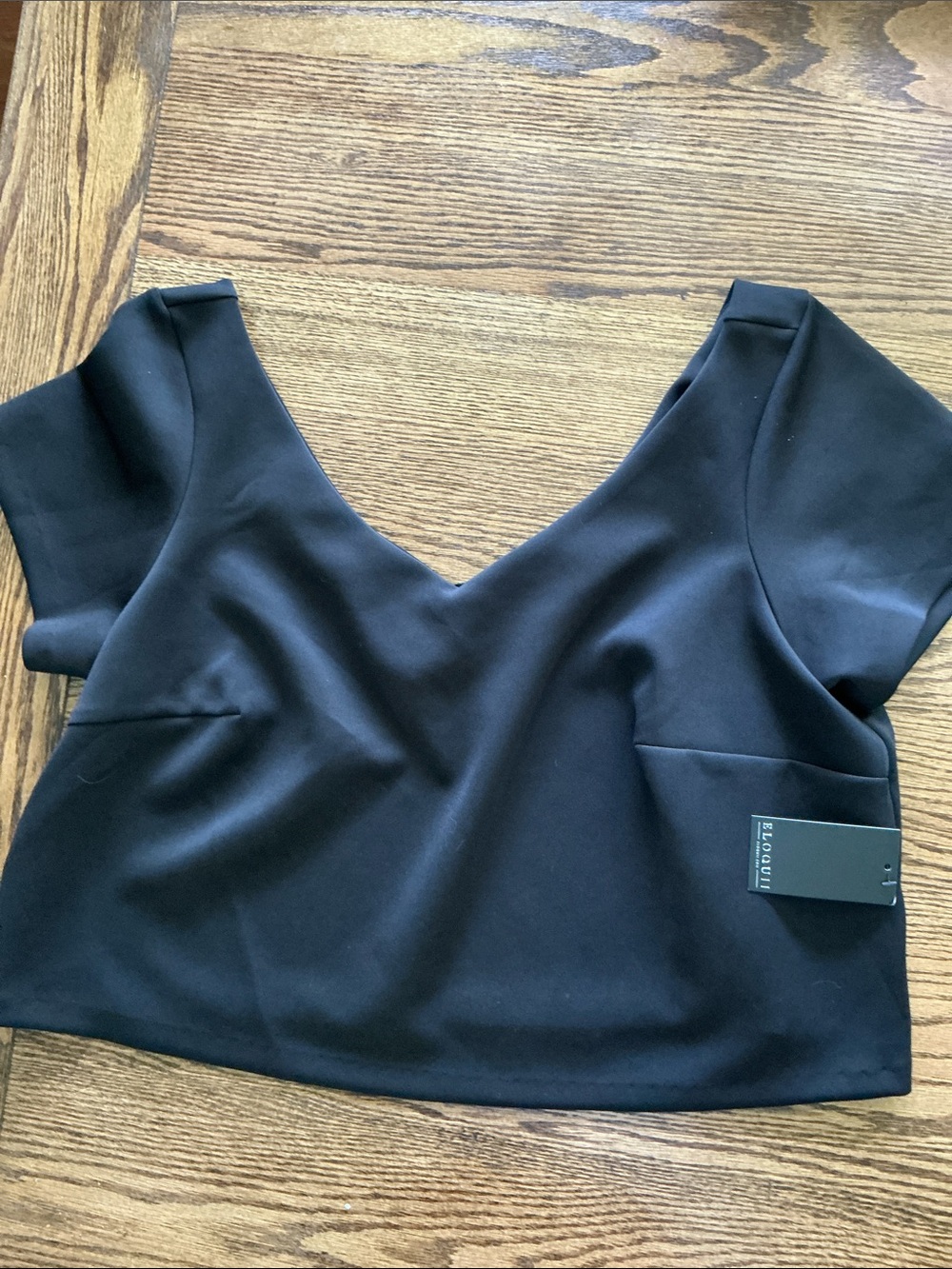 Eloquii  back V-Neck Structured Top New size 16 color black